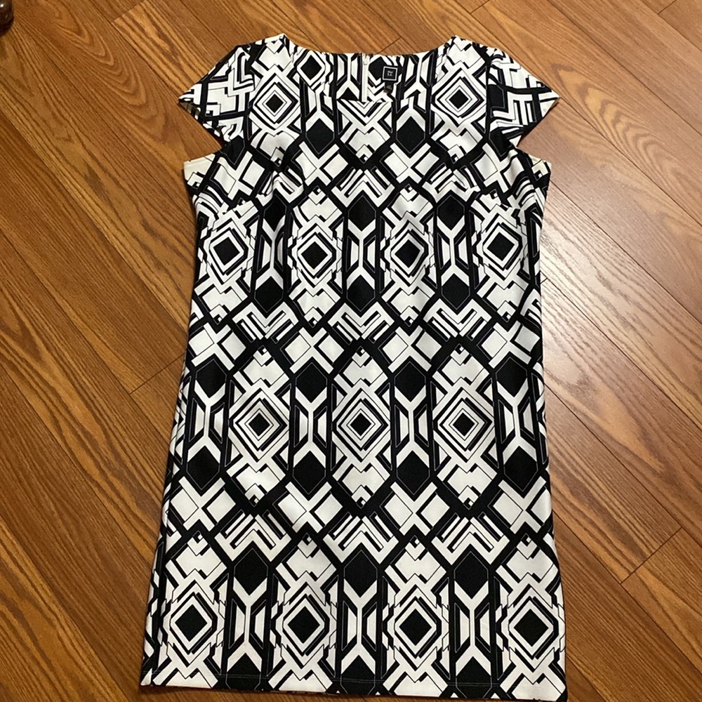 RM LL women’s black and white Geometric Diamond print cap sleeve shift dress - Picture 11 of 11